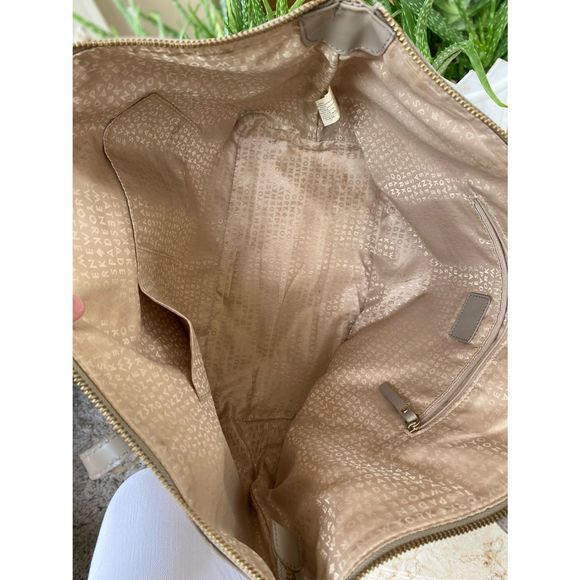 Kate Spade patent leather tote handbag- beige - tan - Picture 16 of 16